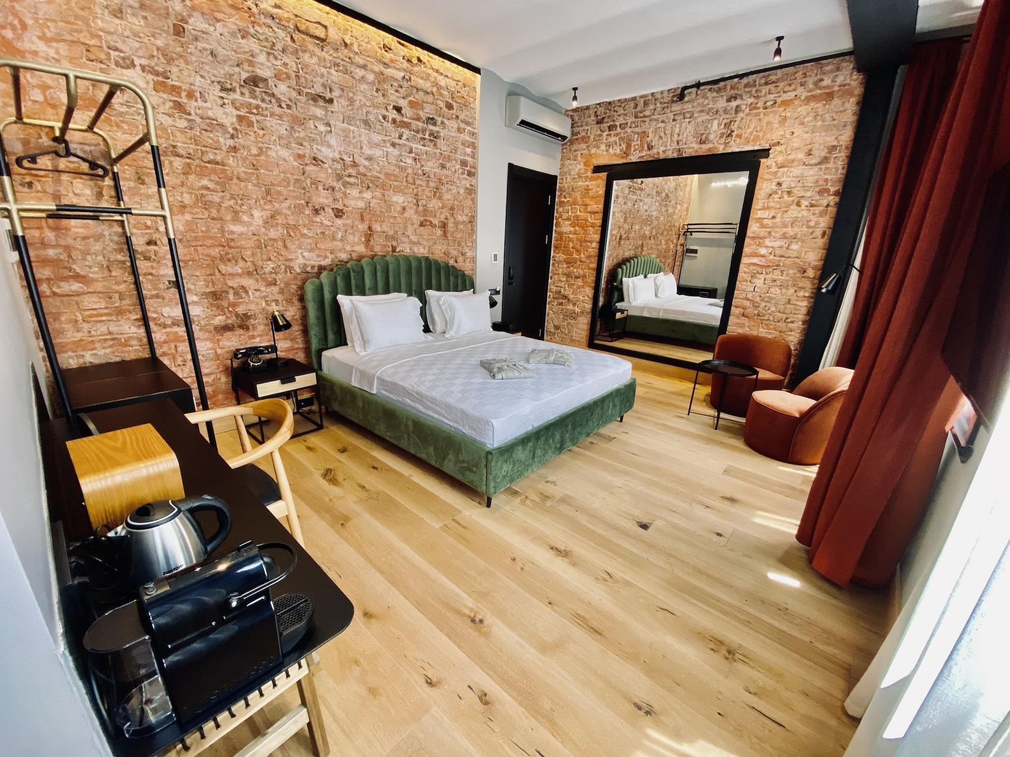 Ruz Hotels Stambuł Zewnętrze zdjęcie A room at the hotel