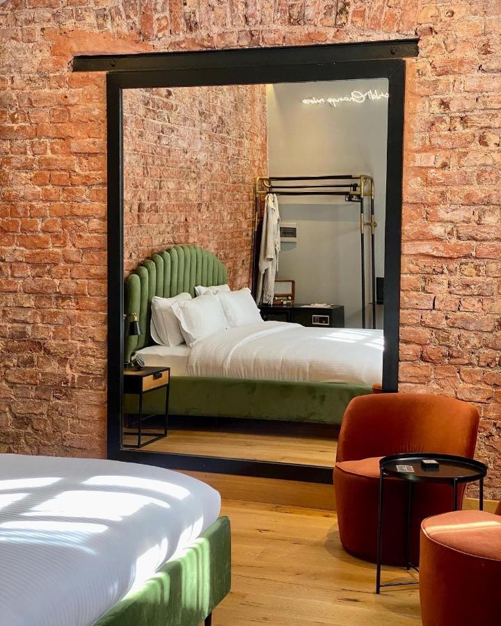 Ruz Hotels Stambuł Zewnętrze zdjęcie A room at the hotel