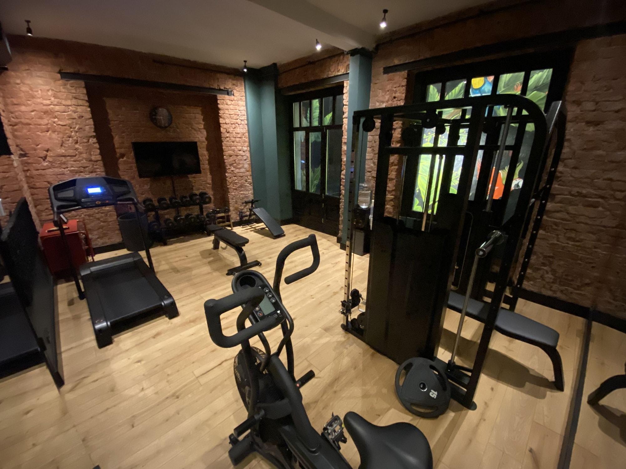 Ruz Hotels Stambuł Zewnętrze zdjęcie The gym at the hotel